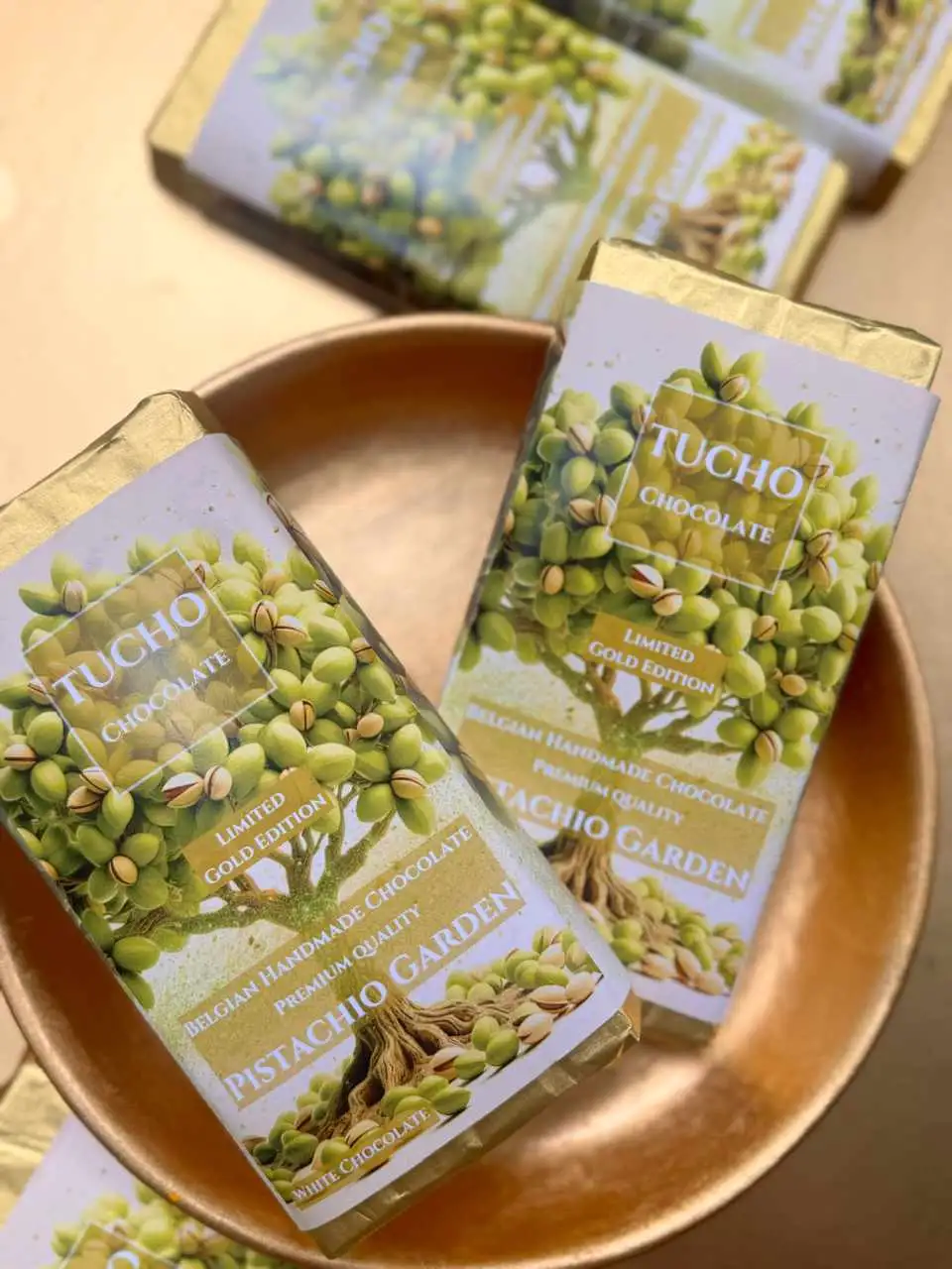 Pistachio Garden White Gold